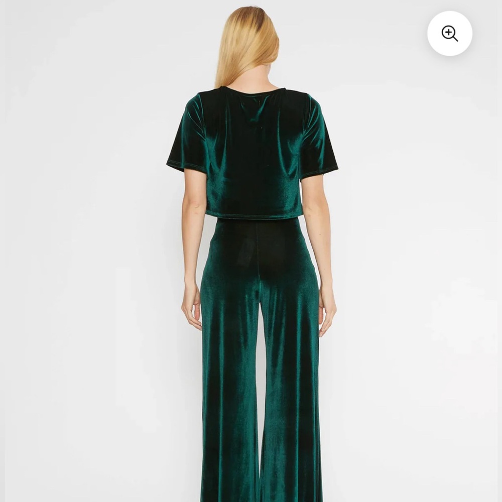 Ripley Rader Emerald Velvet Set - Picture 4 of 7